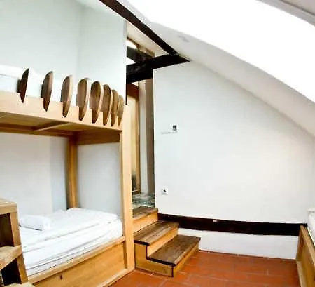 Hostel Celica