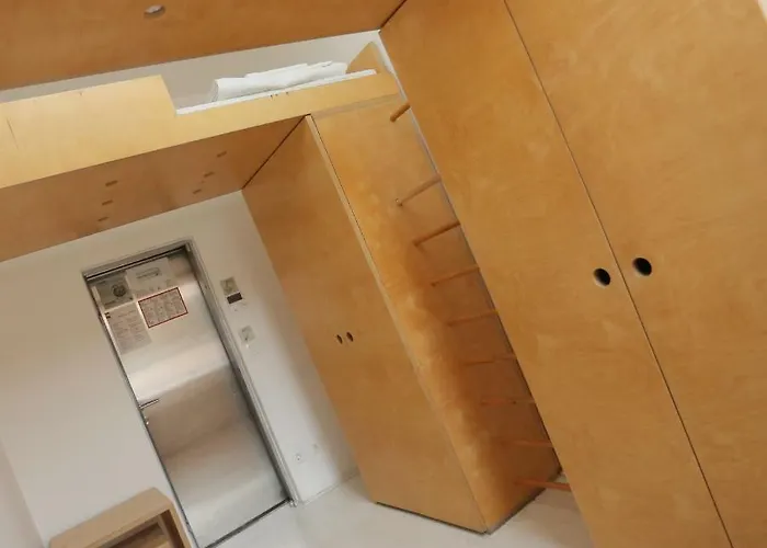 Celica אכסניה *